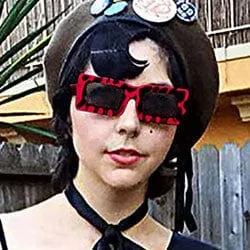 DEUCE Red/Black sold by Giant Vintage