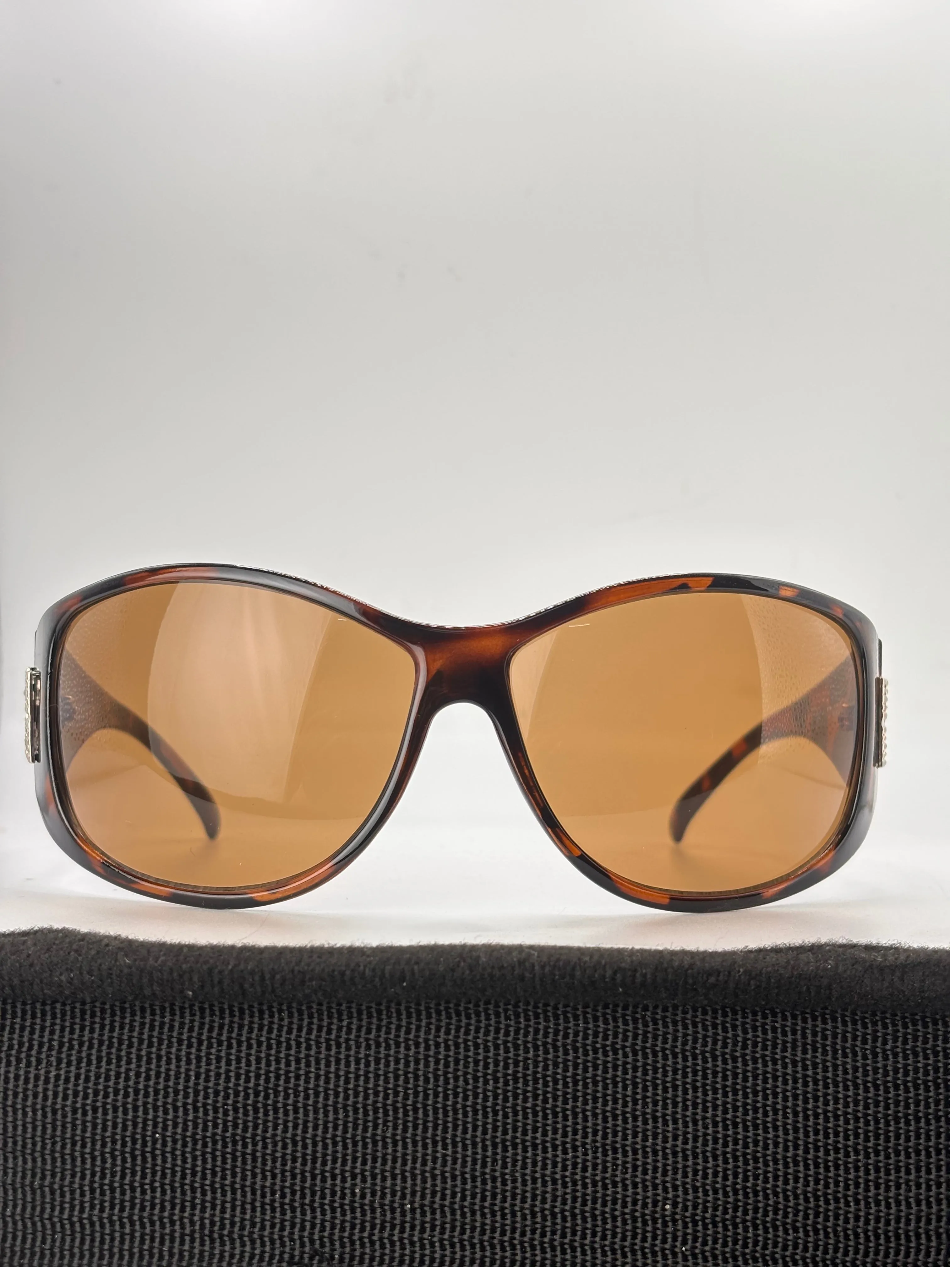 COMMAND Shield Sunglasses sold by Giant Vintage product image thumbnail 2