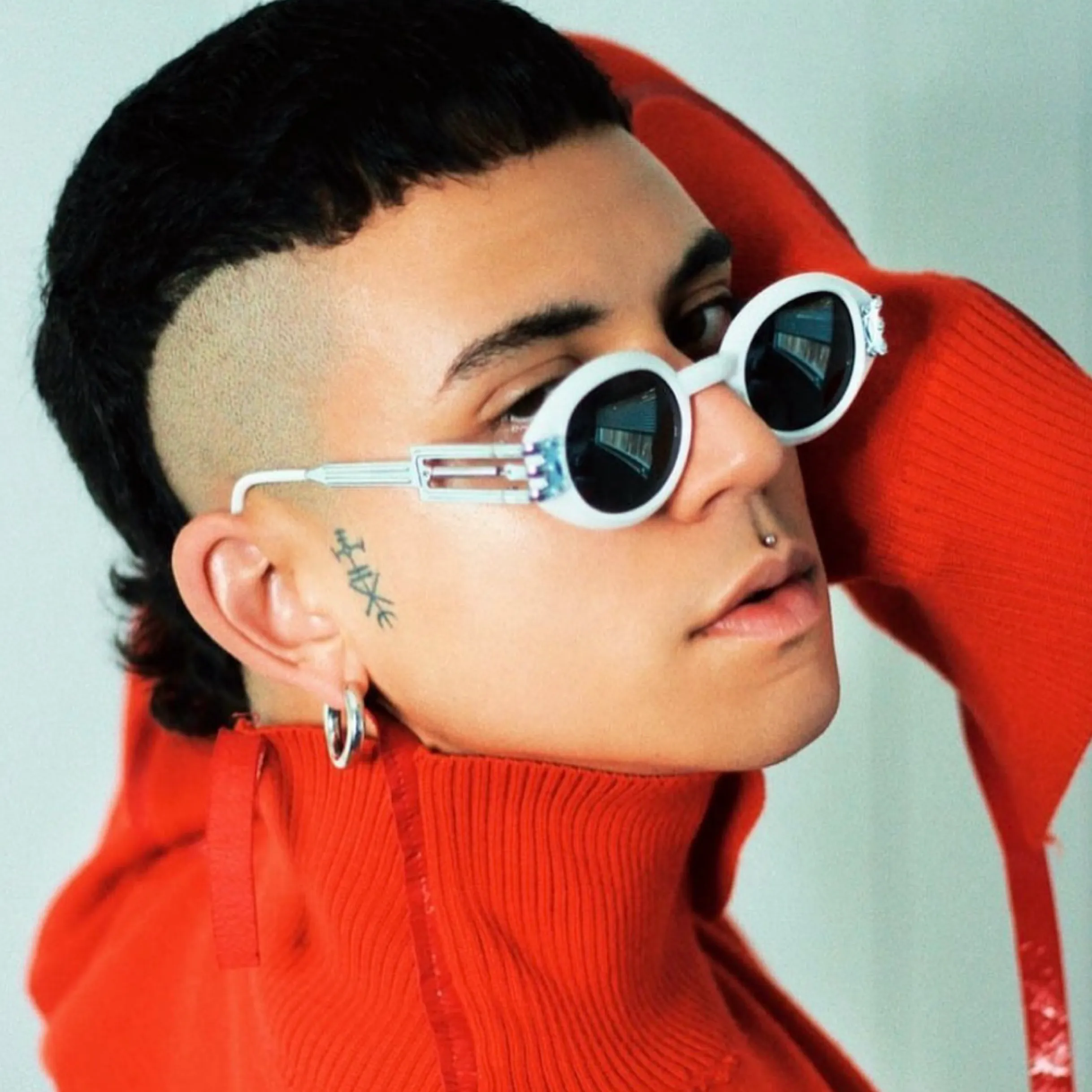 POUT Gray Cat-Eye Sunglasses sold by Giant Vintage product image thumbnail 2