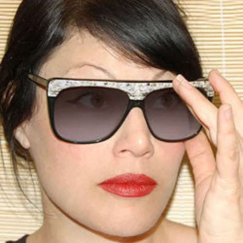 DIAMONDBACK Black 80s Sunglasses sold by Giant Vintage