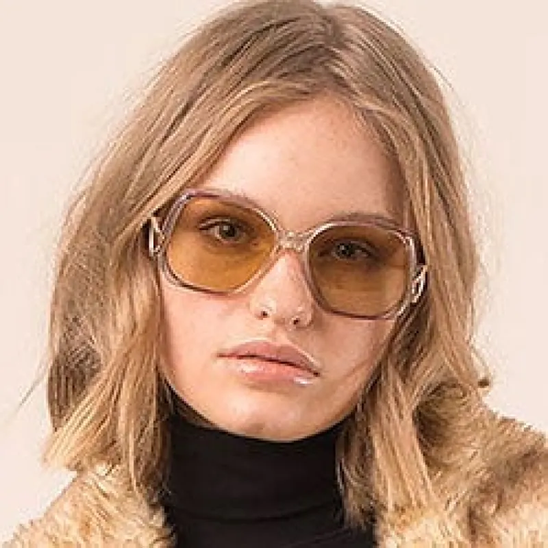 NIKI cognac/Tan sold by Giant Vintage