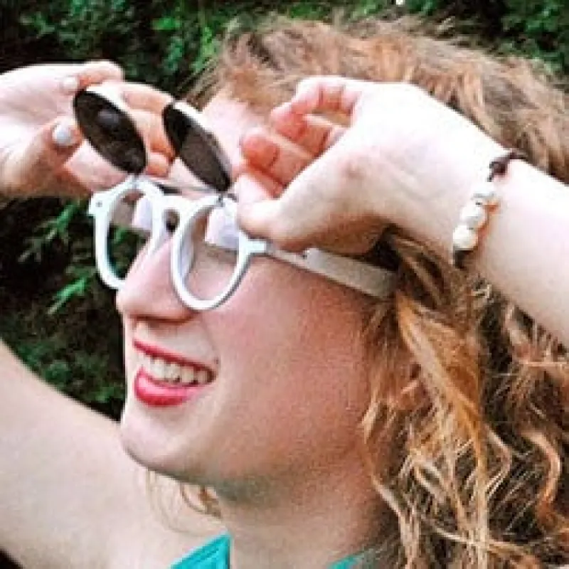 FLIPPO White sold by Giant Vintage