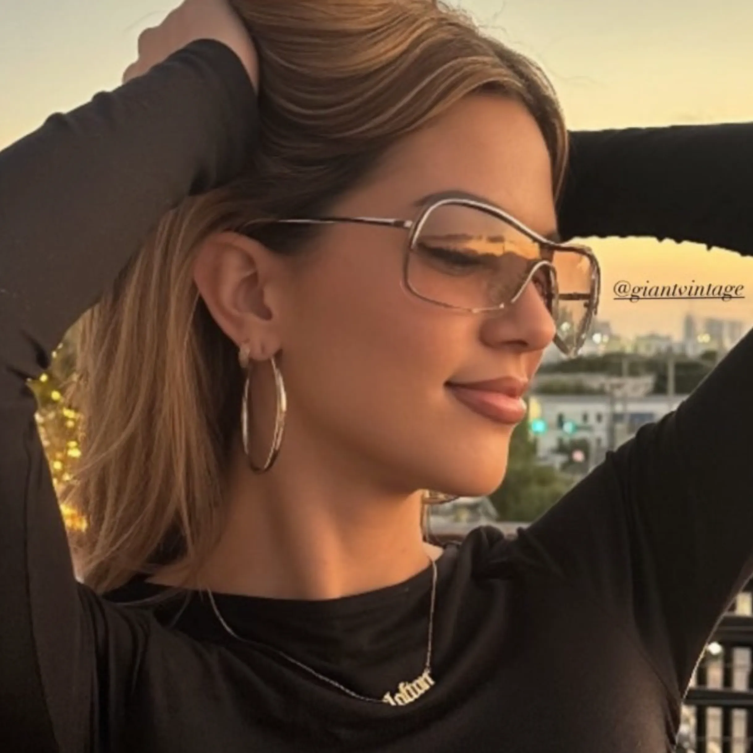 REDS Flash 70s Retro Sunglasses sold by Giant Vintage product image thumbnail 2