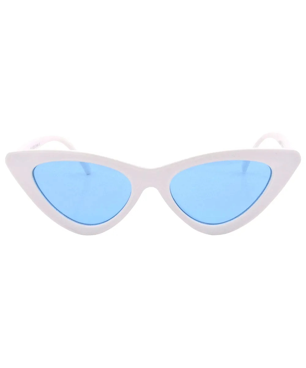 HOTSIE White/Blue sold by Giant Vintage