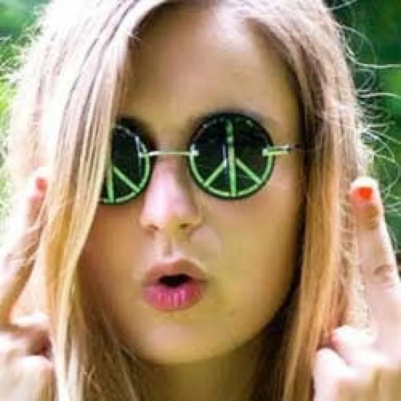 THIZZ Silver/Smoke sold by Giant Vintage