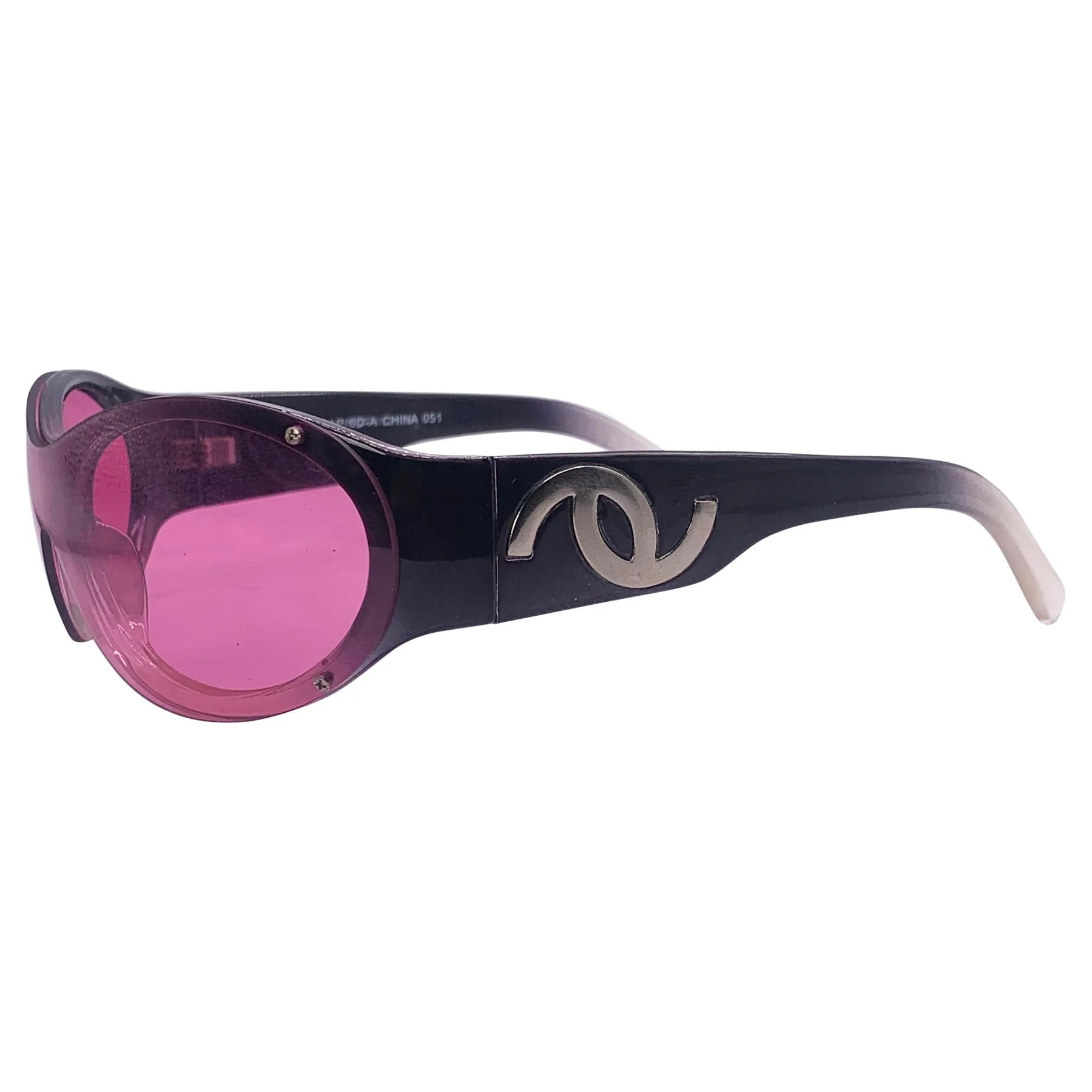 DELUSIONAL Round Y2K Sunglasses sold by Giant Vintage product image thumbnail 5