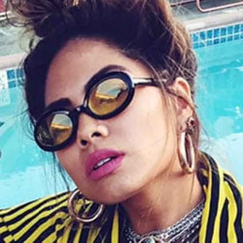 POODLE Black/Yellow sold by Giant Vintage