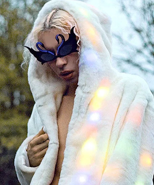 PUT-ON Black/Blue Swan Sunglasses sold by Giant Vintage product image thumbnail 4