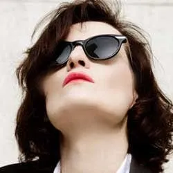 TOPS Black sold by Giant Vintage