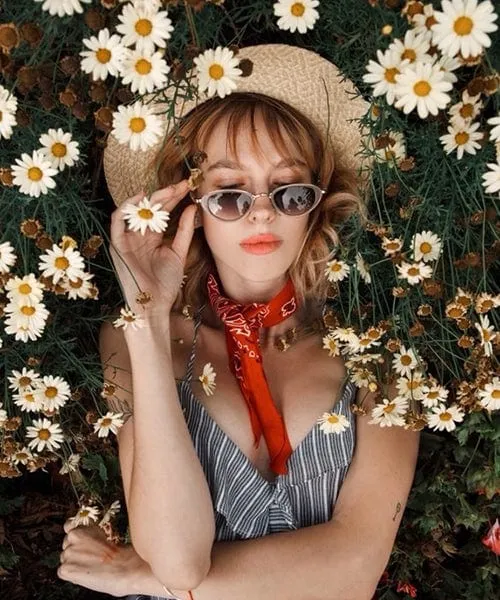 WILDE Oval Frost Sunglasses | Small Fit sold by Giant Vintage product image thumbnail 4