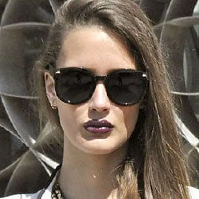 MOXIE Black sold by Giant Vintage