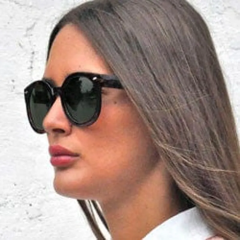 MOXIE Tortoise sold by Giant Vintage