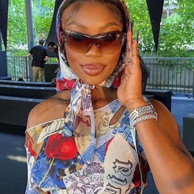 SANDY Amber sold by Giant Vintage product image thumbnail 4