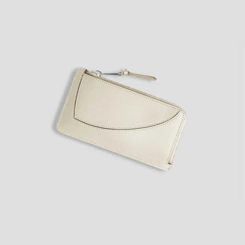 Rebel Cardholder - chalk white sold by Kaai nv