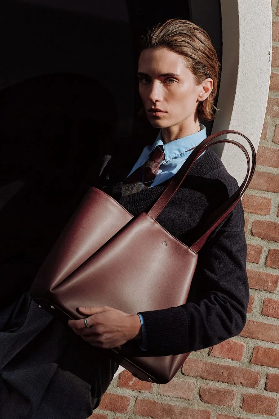 Midi Pyramid - dark burgundy sold by Kaai nv product image thumbnail 5