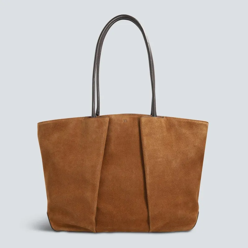 Horizon - suede cognac made by Kaai nv