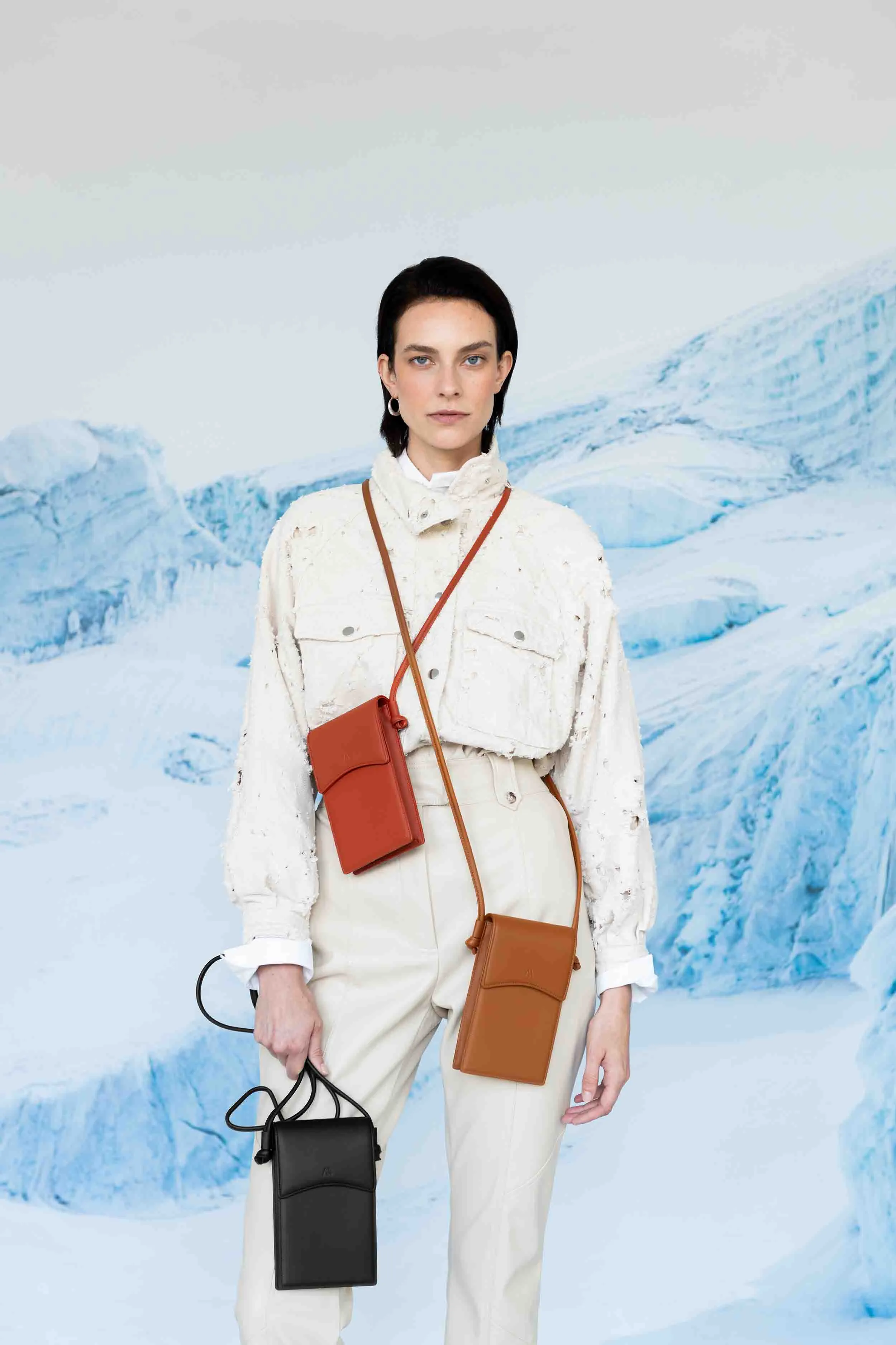 Arch Smartphone Pouch - cognac sold by Kaai nv product image thumbnail 3