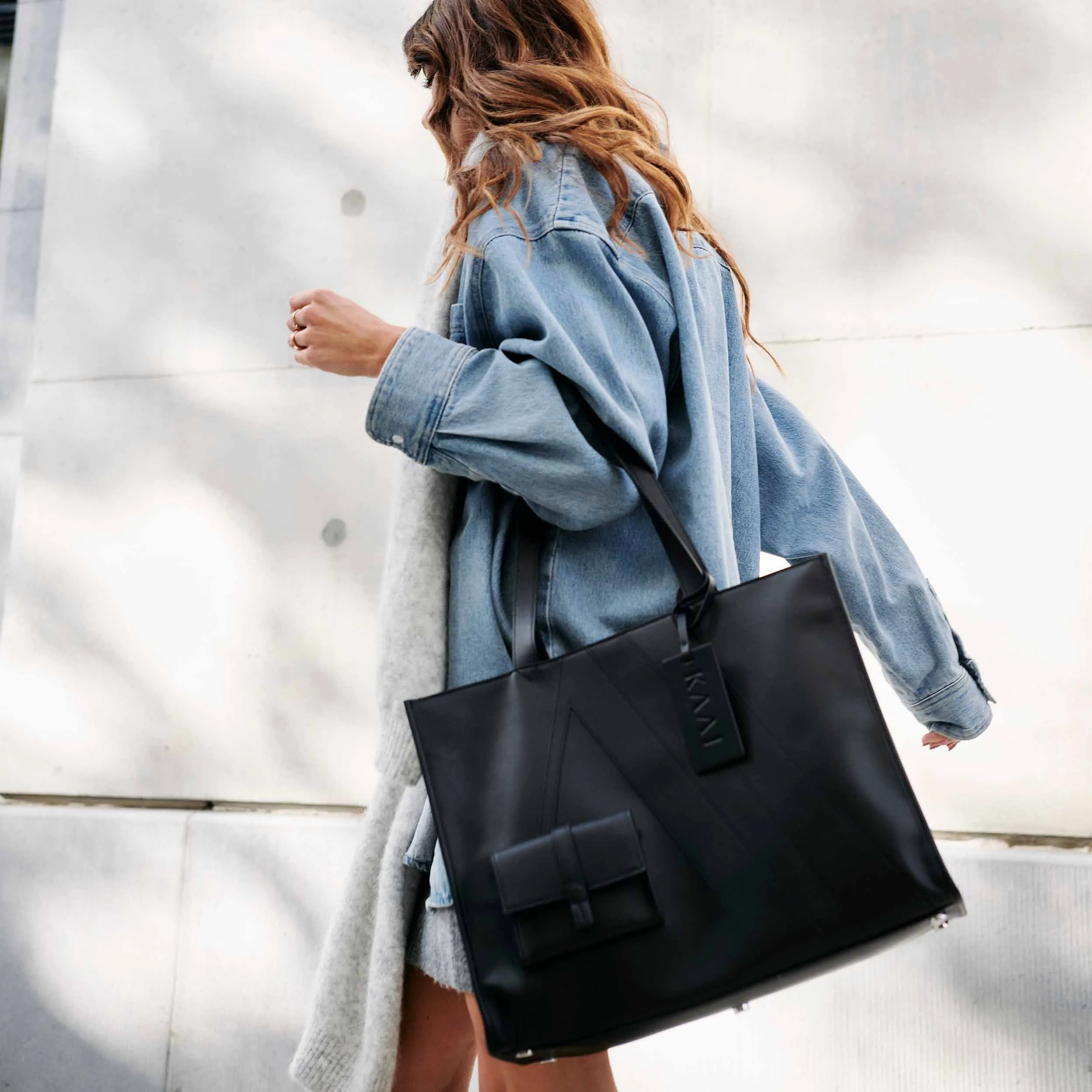 Helix - grain black - no travel sleeve sold by Kaai nv product image thumbnail 2