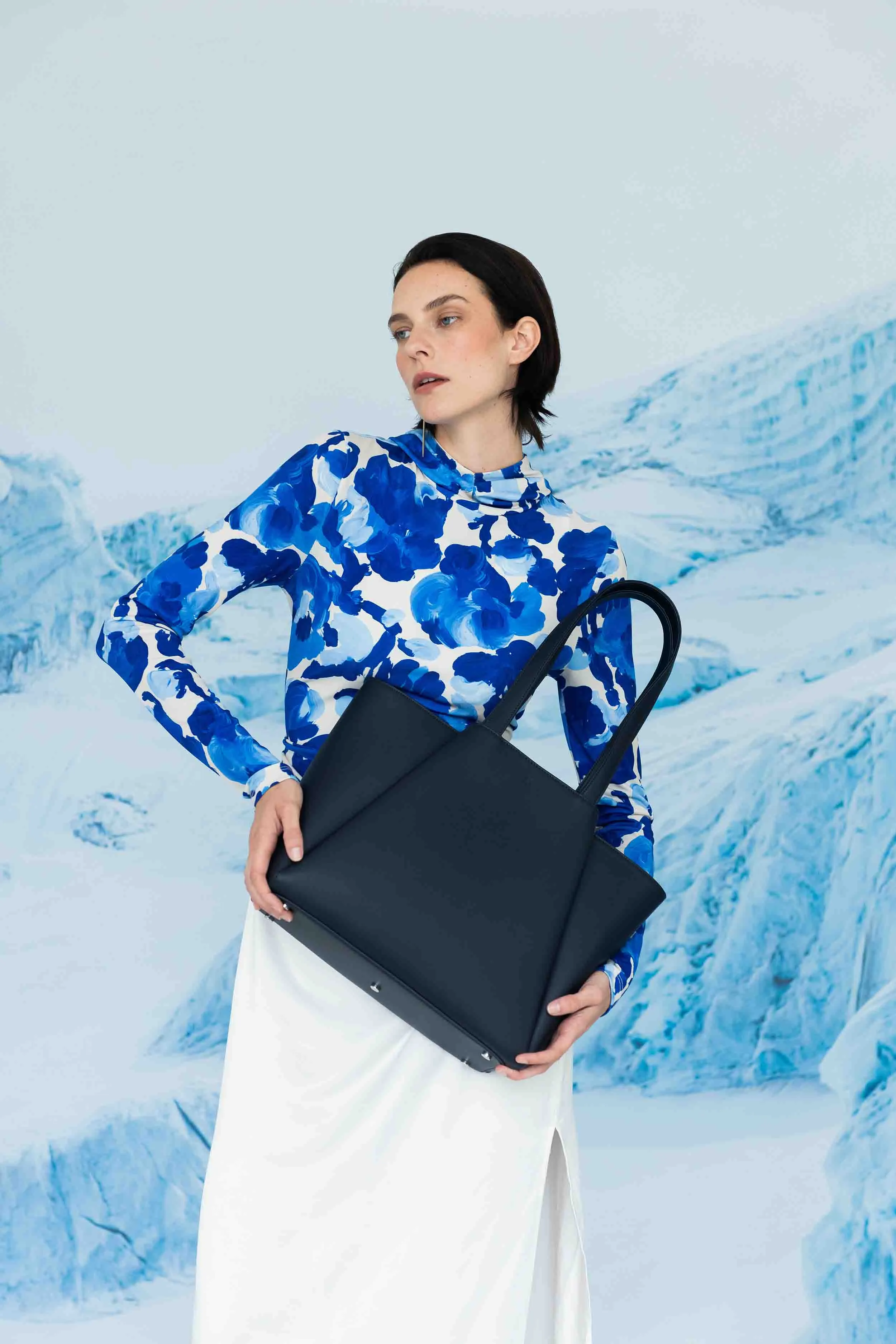 Midi Pyramid - night blue sold by Kaai nv product image thumbnail 3