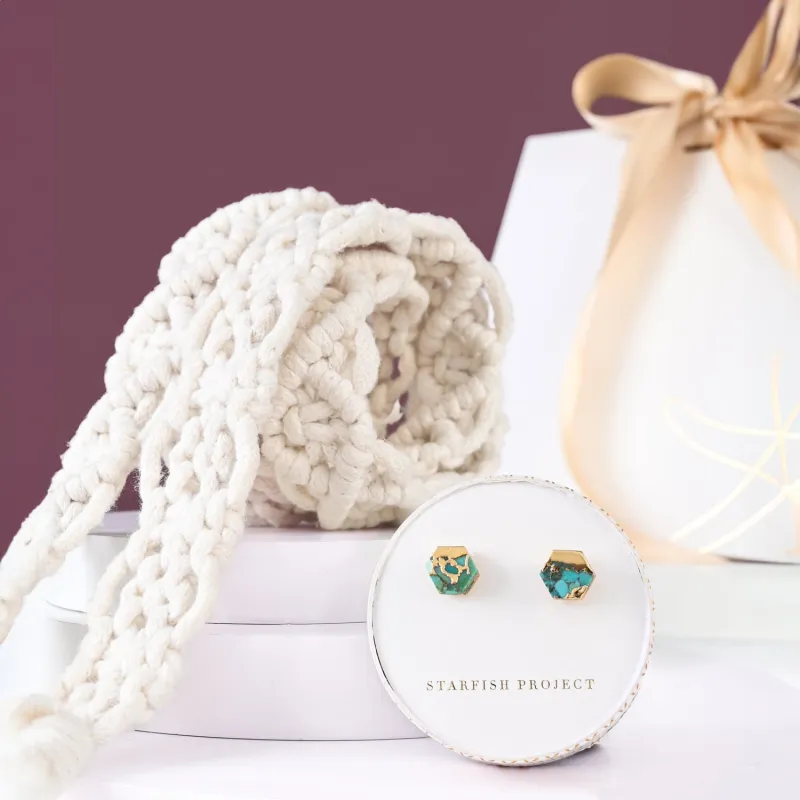 The Wear Hope Strap Gift Set sold by Starfish Project