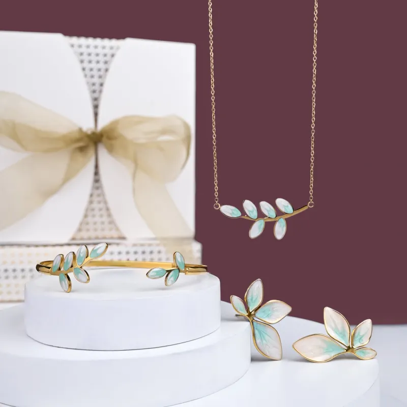 Mint Hope Grows Gift Set made by Starfish Project