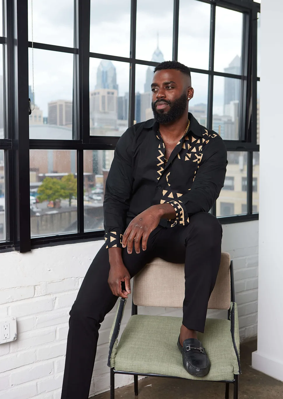 Abiade Men's African Print Button-Up (Black/Tan Black Tribal) sold by D'iyanu product image thumbnail 5