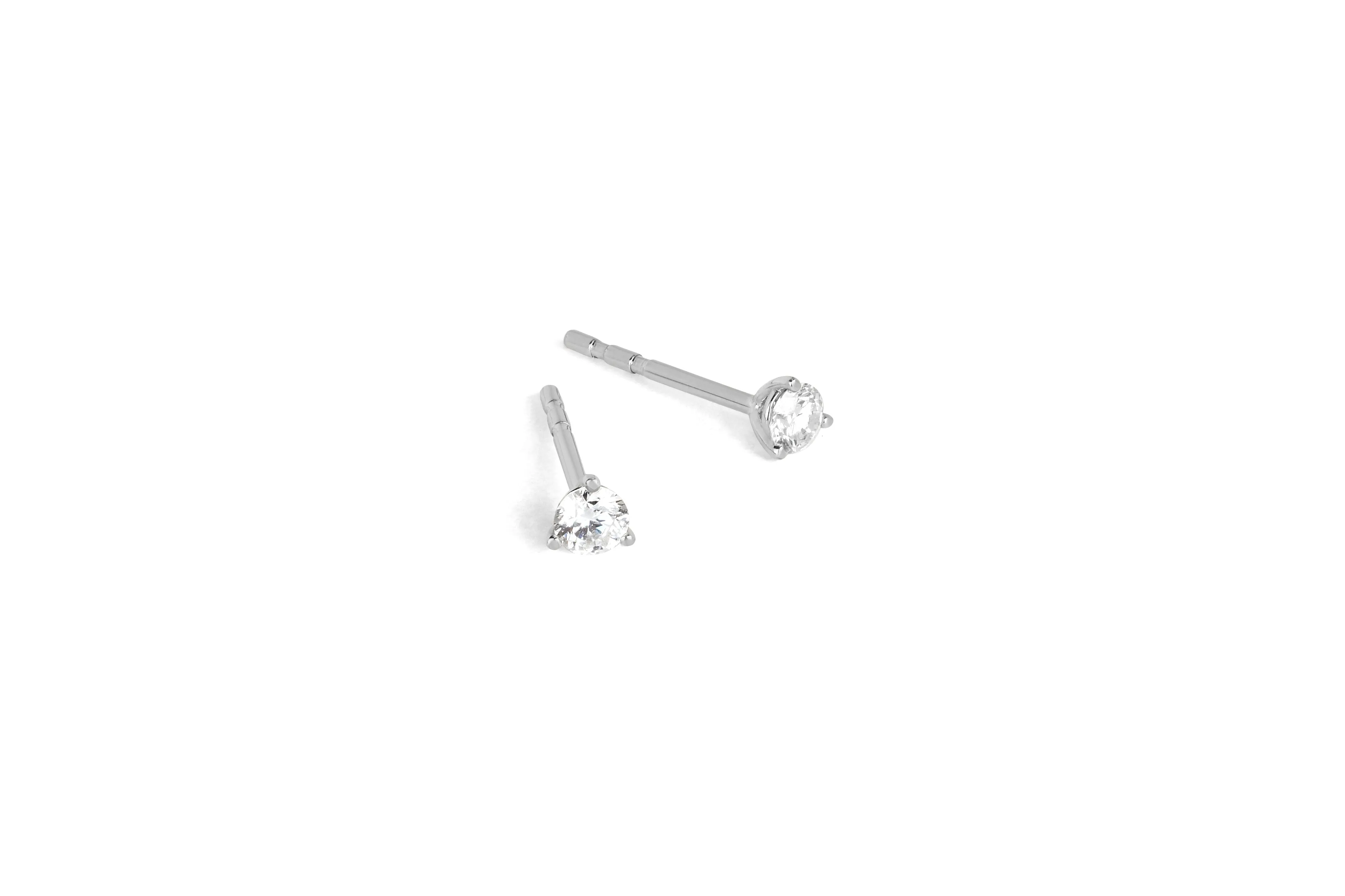 Solitaire Diamond Stud Earring sold by EF Collection product image thumbnail 4