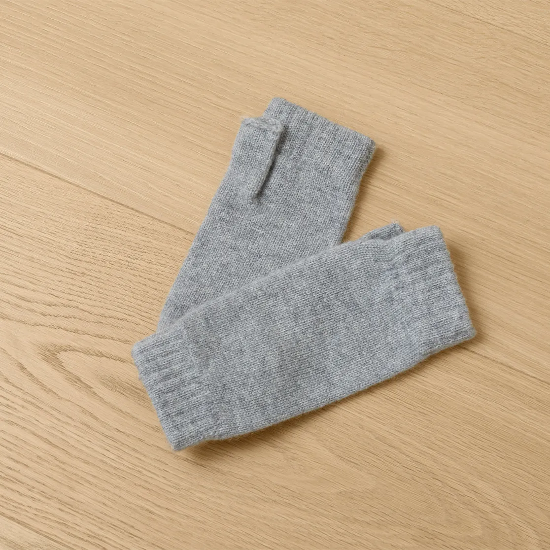 Light Grey Cashmere Wrist Warmer sold by EF Collection