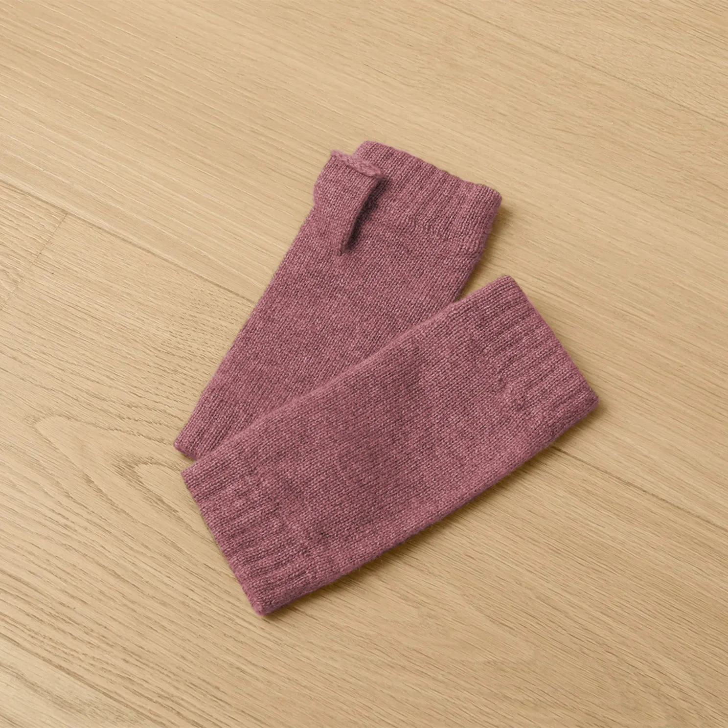 Mauve Cashmere Wrist Warmer sold by EF Collection