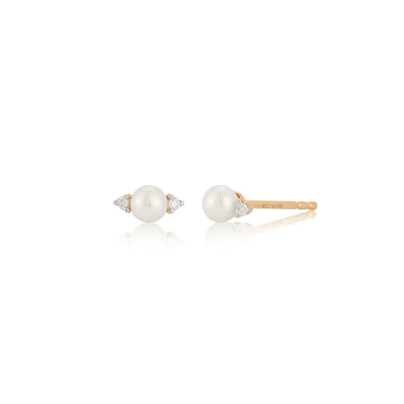 Diamond & Pearl Stud Earring sold by EF Collection