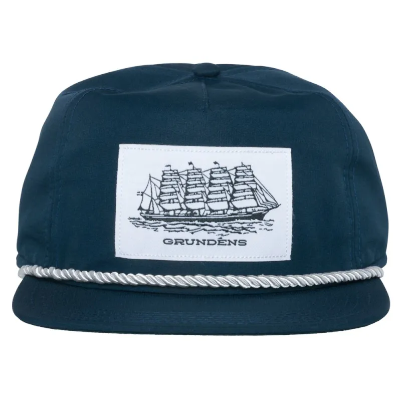 Captains Hat sold by Grundéns