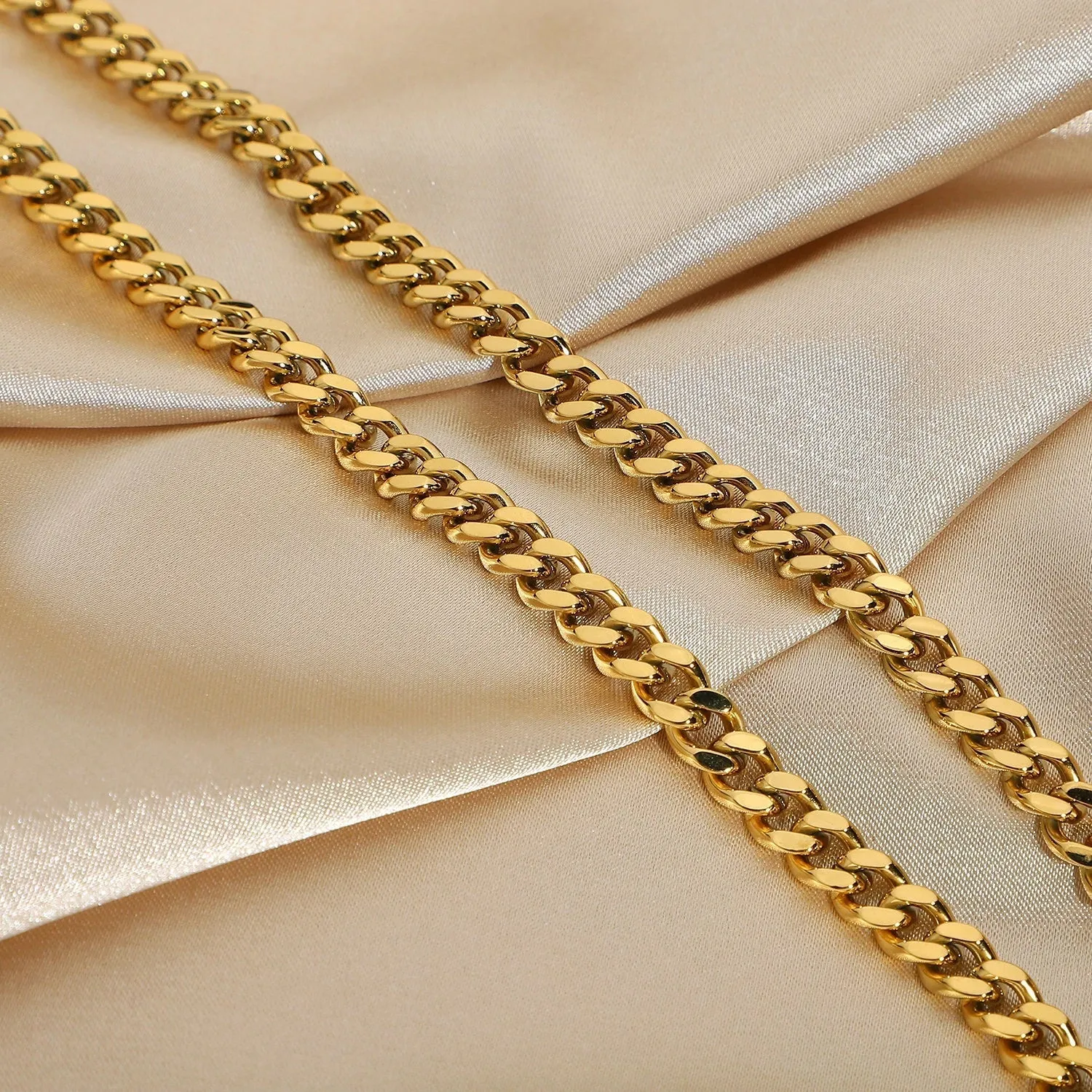 Gold Chain Necklace - Mason & Madison Cable Chain Necklace sold by UPPER Bags product image thumbnail 5