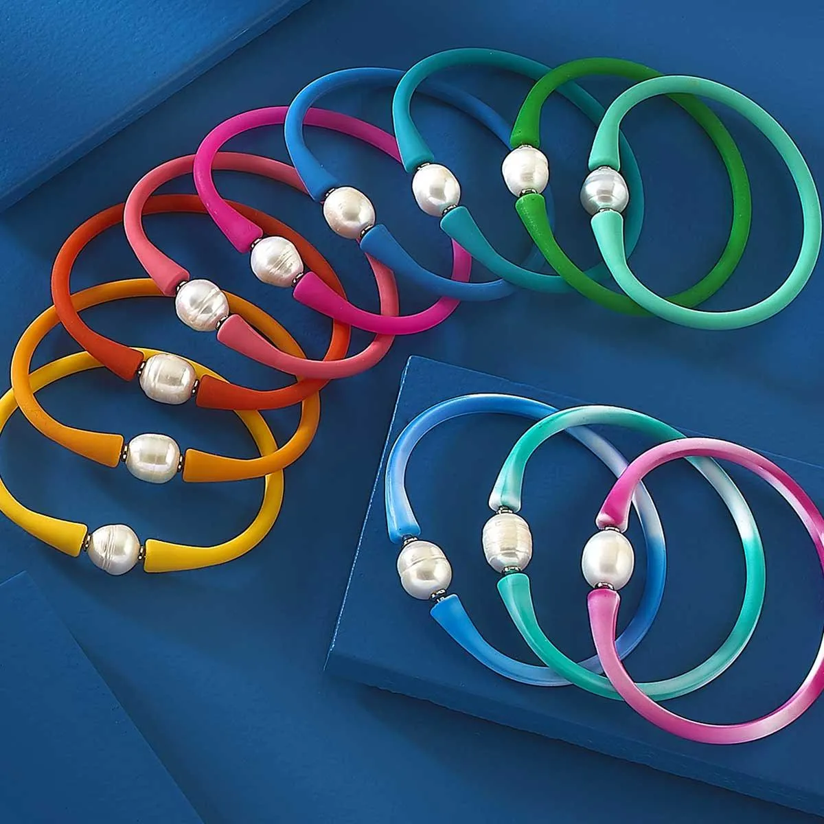 Bali Freshwater Pearl Silicone Bracelet in Tie Dye Mint - FINAL SALE sold by Canvas Style product image thumbnail 2