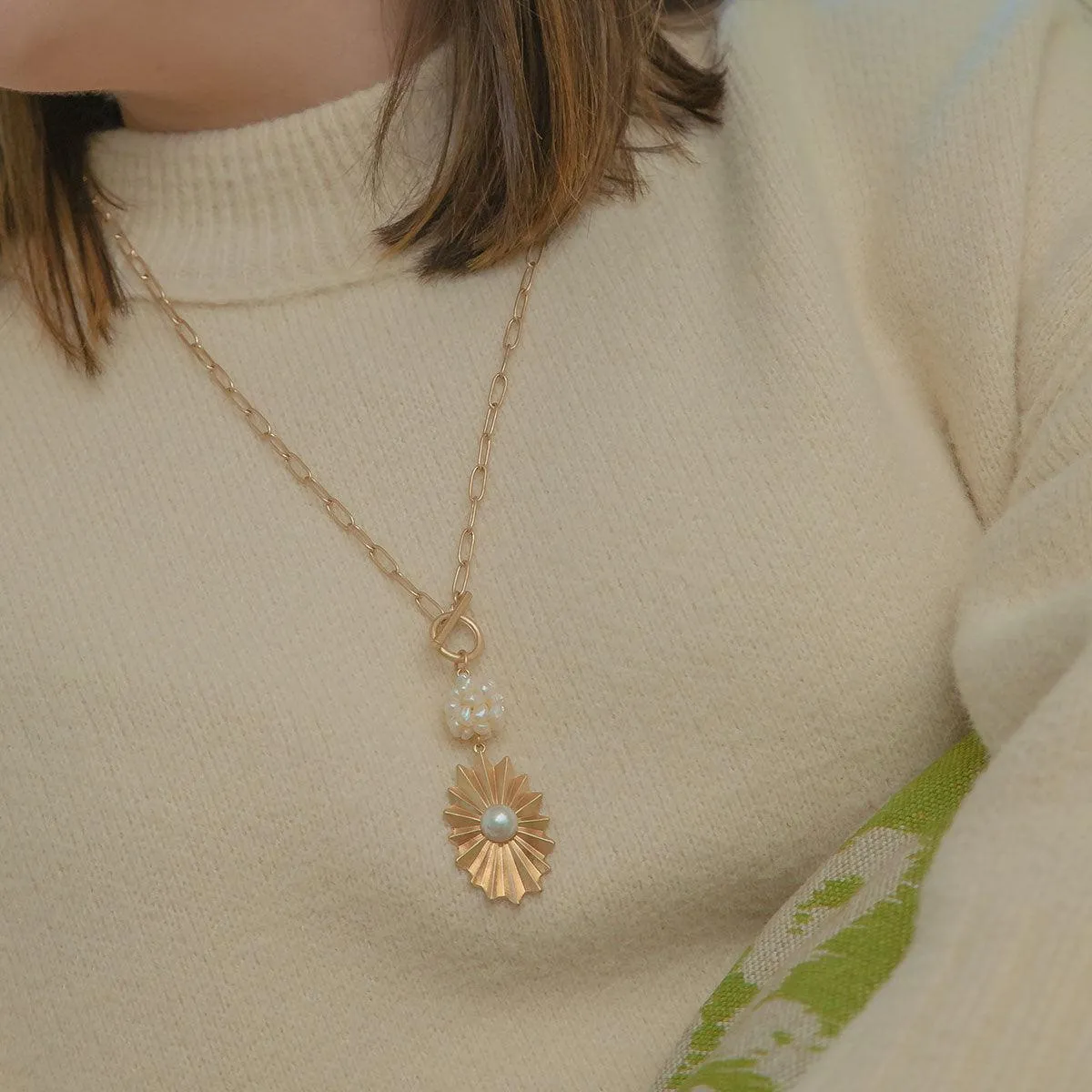 Bijou Sunburst Rosette & Pearl Cluster Pendant T-Bar Necklace in Worn Gold sold by Canvas Style product image thumbnail 3