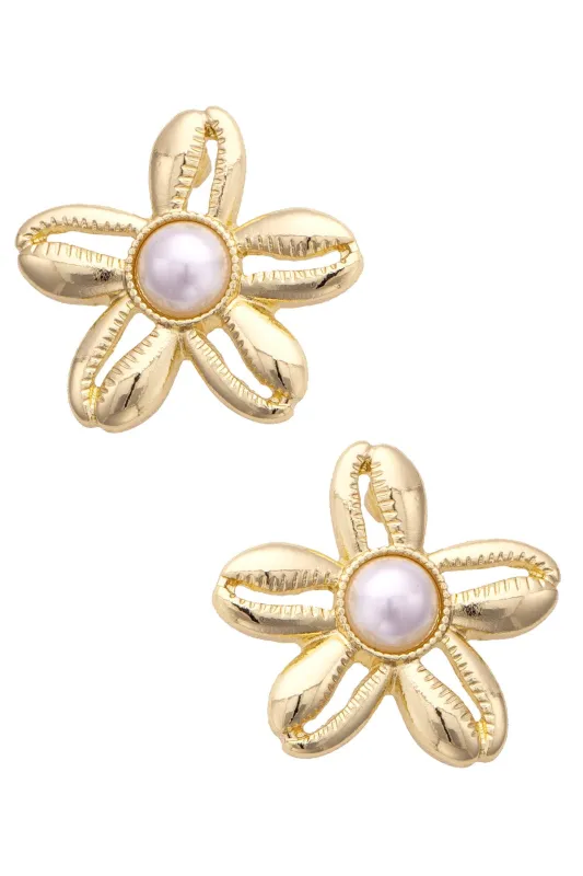Shell Flower Stud Earrings in Shiny Gold made by Canvas Style