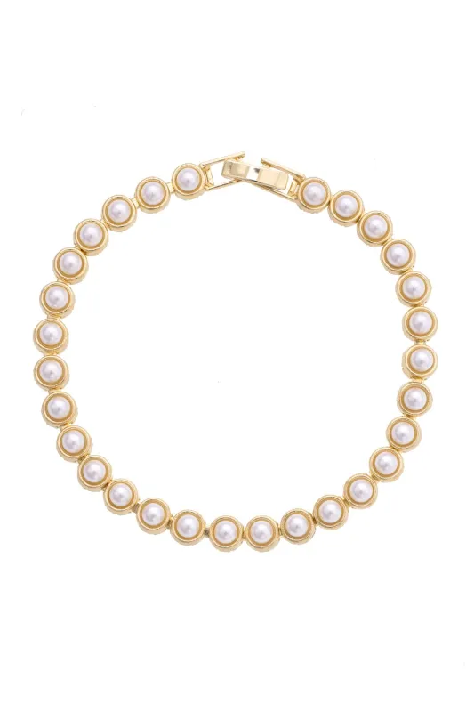 Ivy Pearl Linked Bracelet in Ivory made by Canvas Style