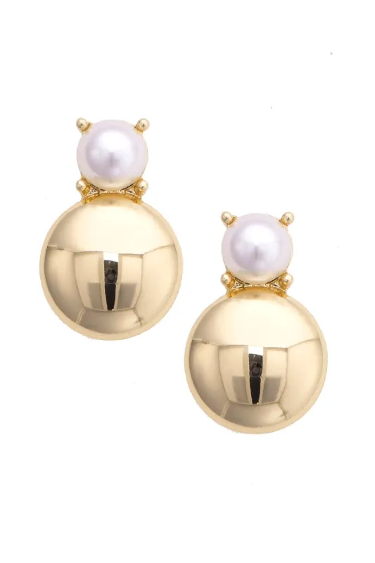 Audrey Pearl Statement Stud Earrings in Shiny Gold made by Canvas Style