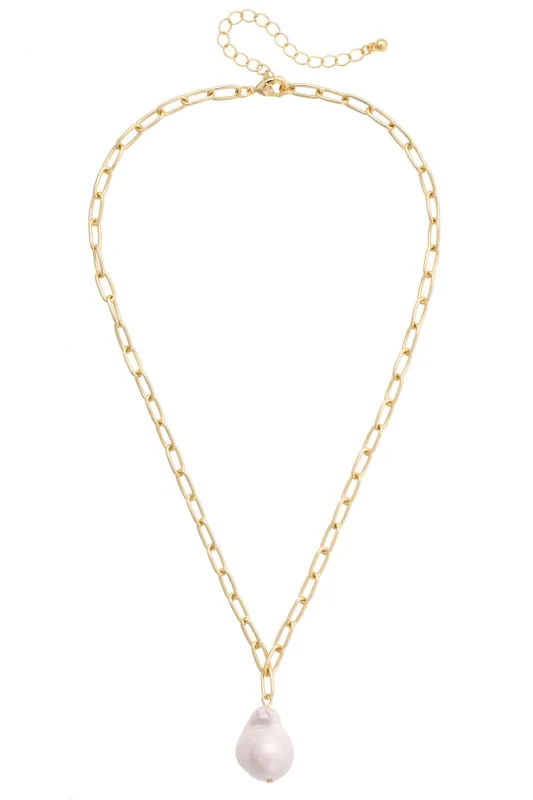 Helena Baroque Pearl Pendant Necklace in Ivory made by Canvas Style