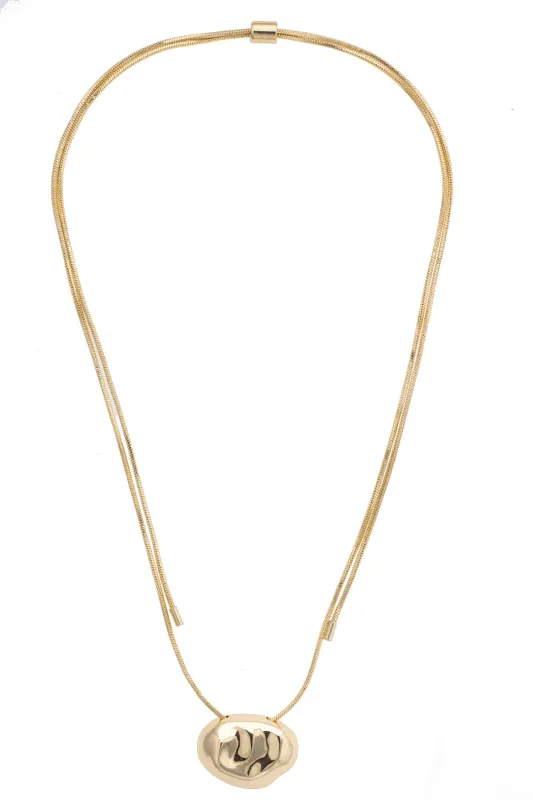 Ellison Organic Pendant Necklace in Shiny Gold made by Canvas Style