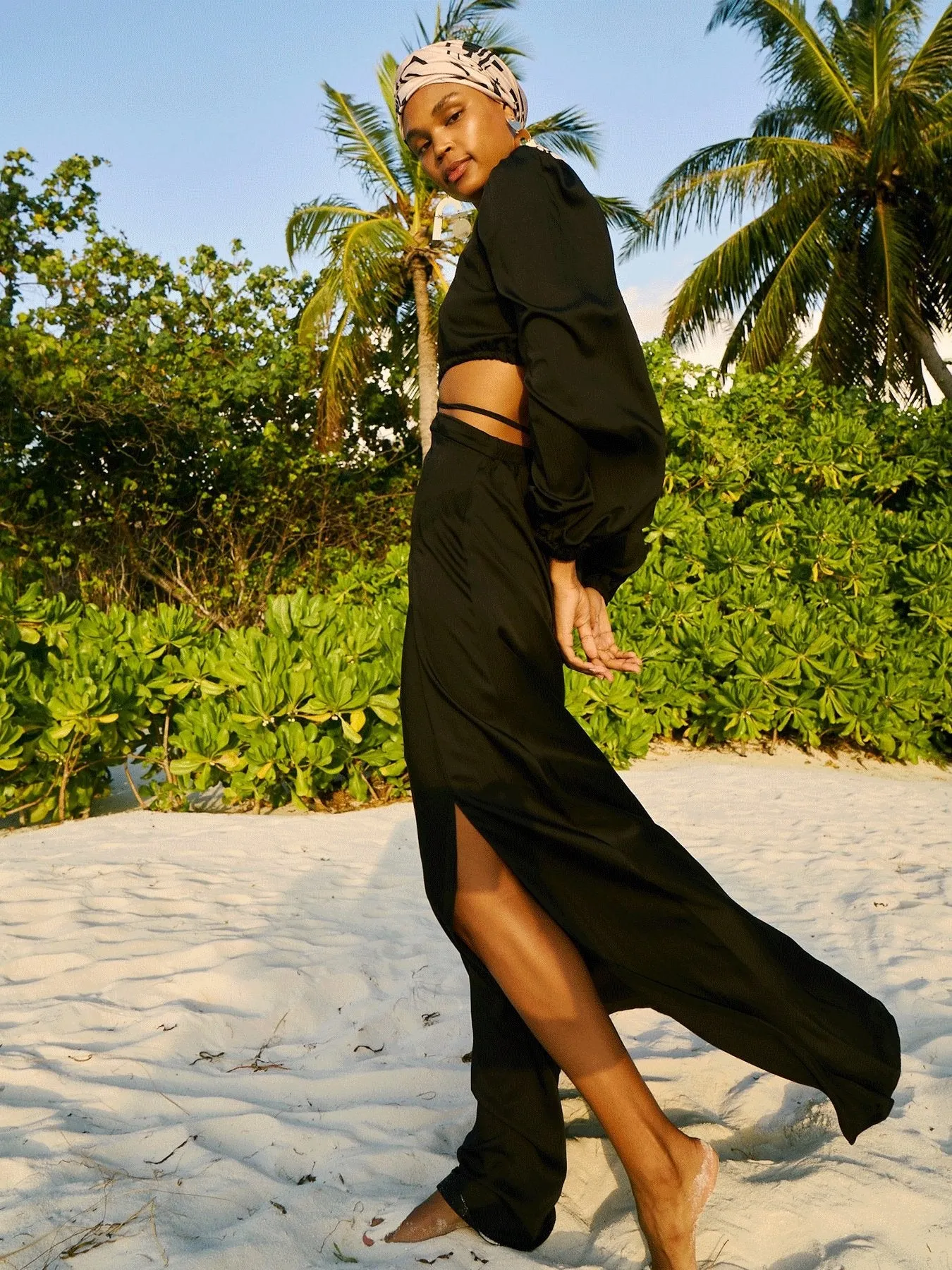 Sustainable Amal Dress - Solid Noir sold by Diarrablu product image thumbnail 5