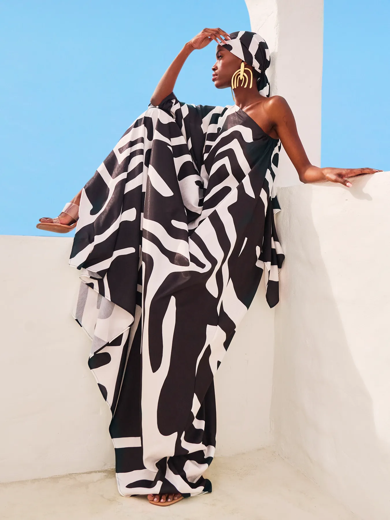 Satu Dress - Lava Noir sold by Diarrablu product image thumbnail 4