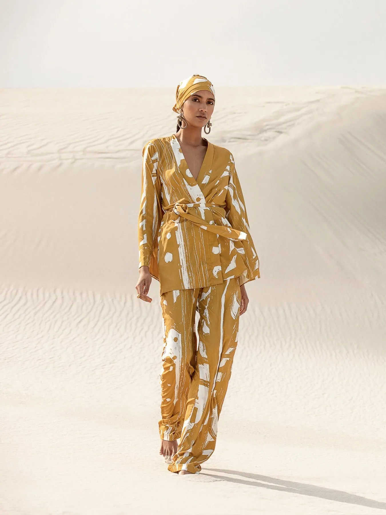 Leer Pants - Suto Gold sold by Diarrablu product image thumbnail 2