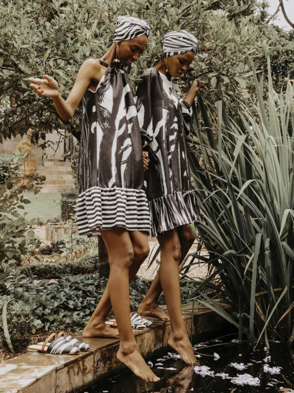 Astu Ben Dress - Suto Black sold by Diarrablu