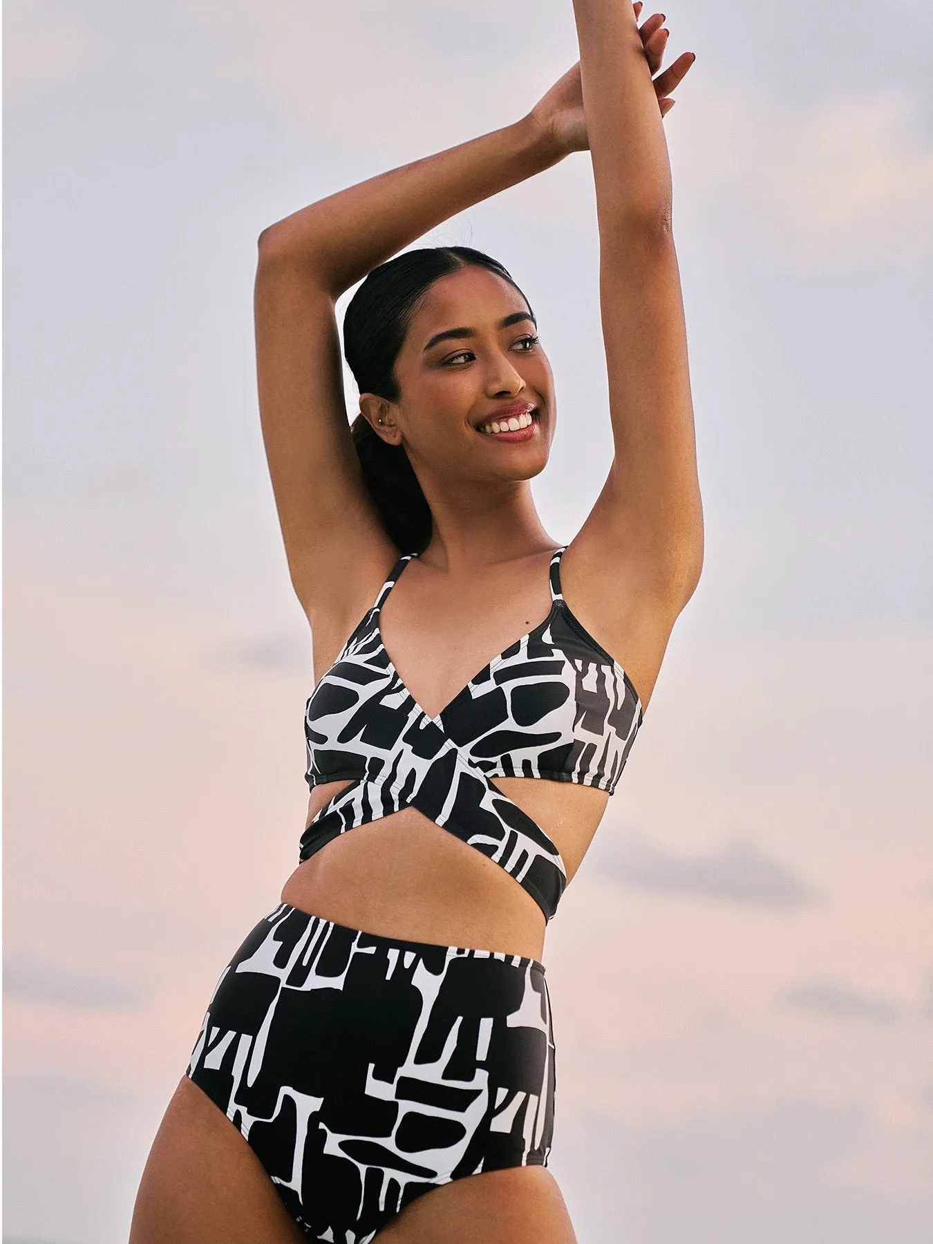 Idya Swimsuit - Isla Noir sold by Diarrablu product image thumbnail 3