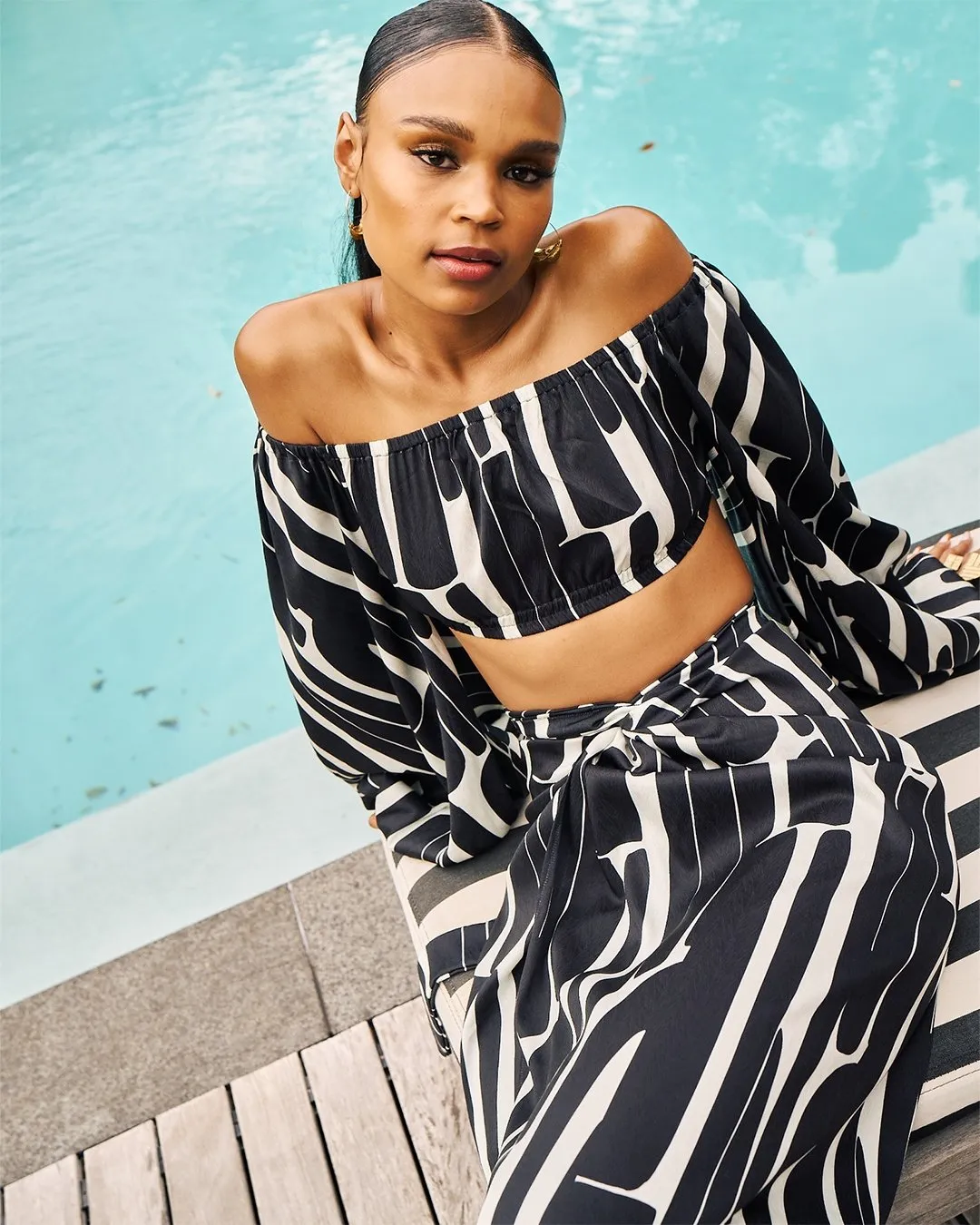 Naka Top - Hera Noir sold by Diarrablu product image thumbnail 4