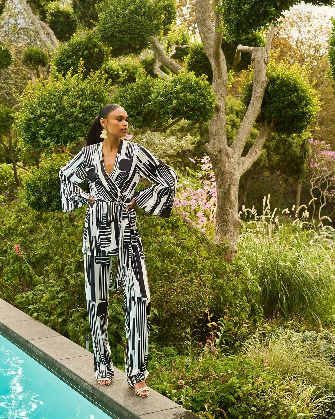 Leer Pants - Iman Noir sold by Diarrablu product image thumbnail 4