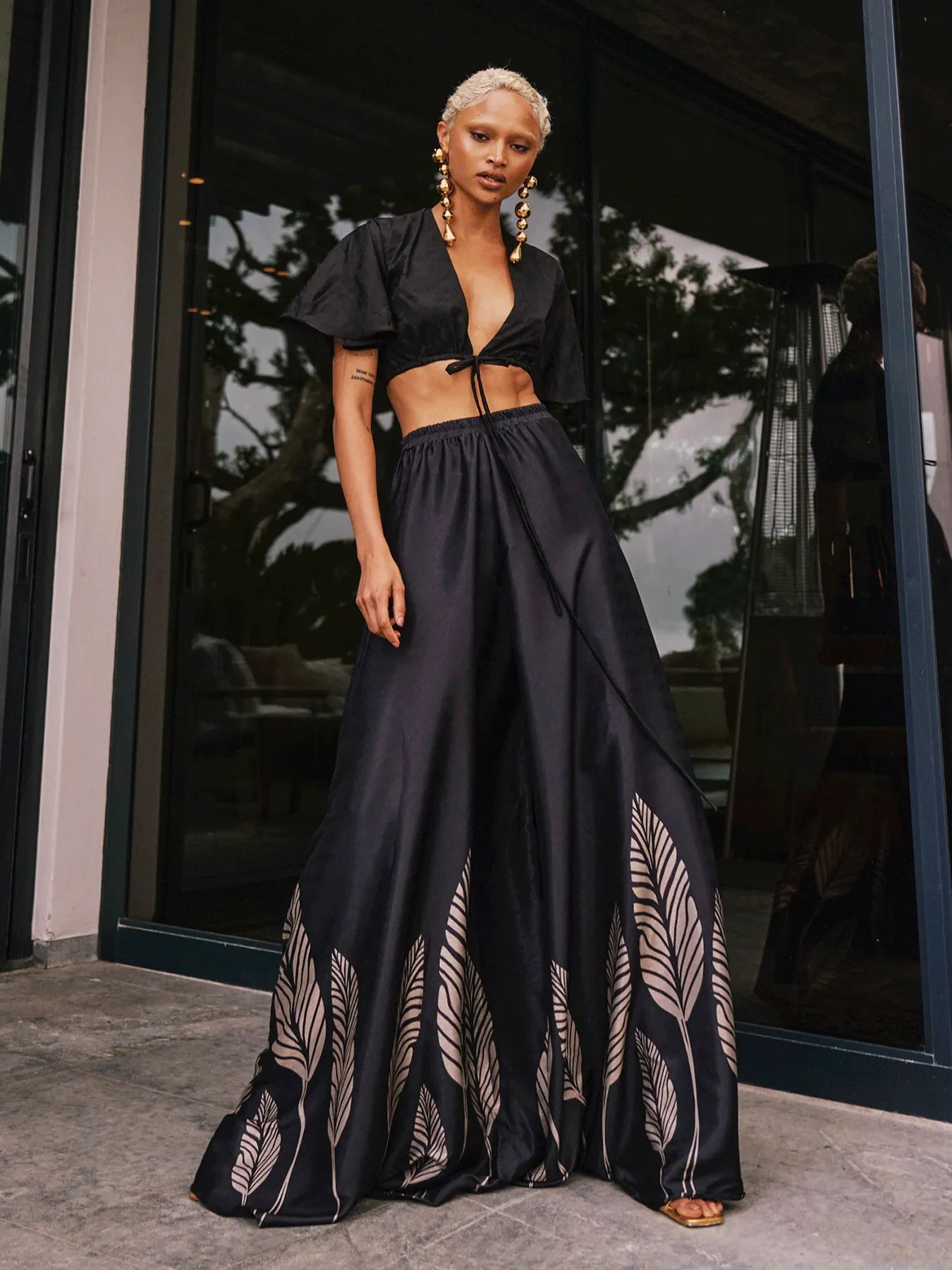 Jant Pants - Palms Noir sold by Diarrablu