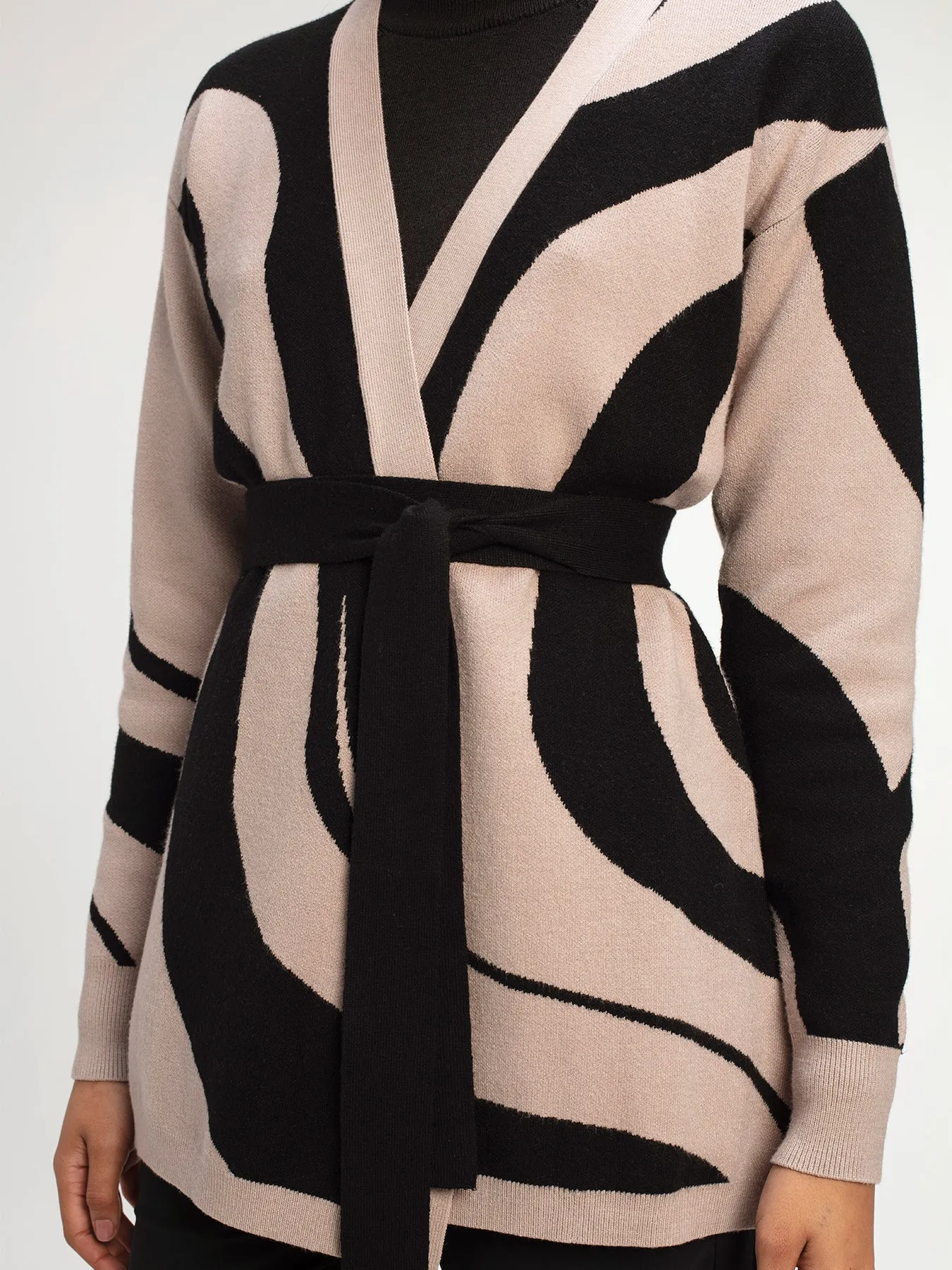 Elma Knit Cardigan - Luze Noir sold by Diarrablu product image thumbnail 4