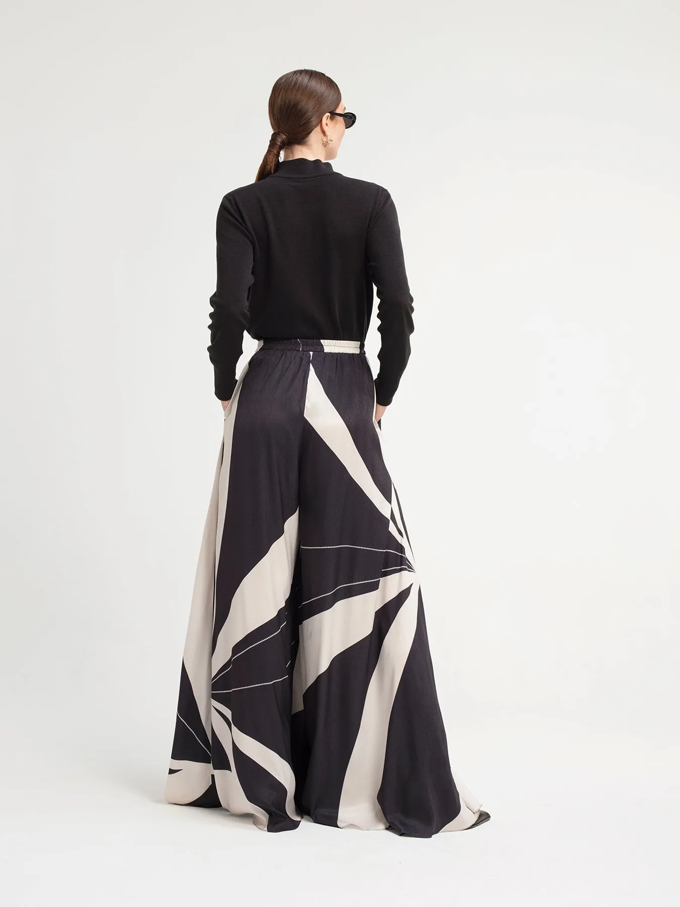 Jant Pants - Fama Noir sold by Diarrablu product image thumbnail 5