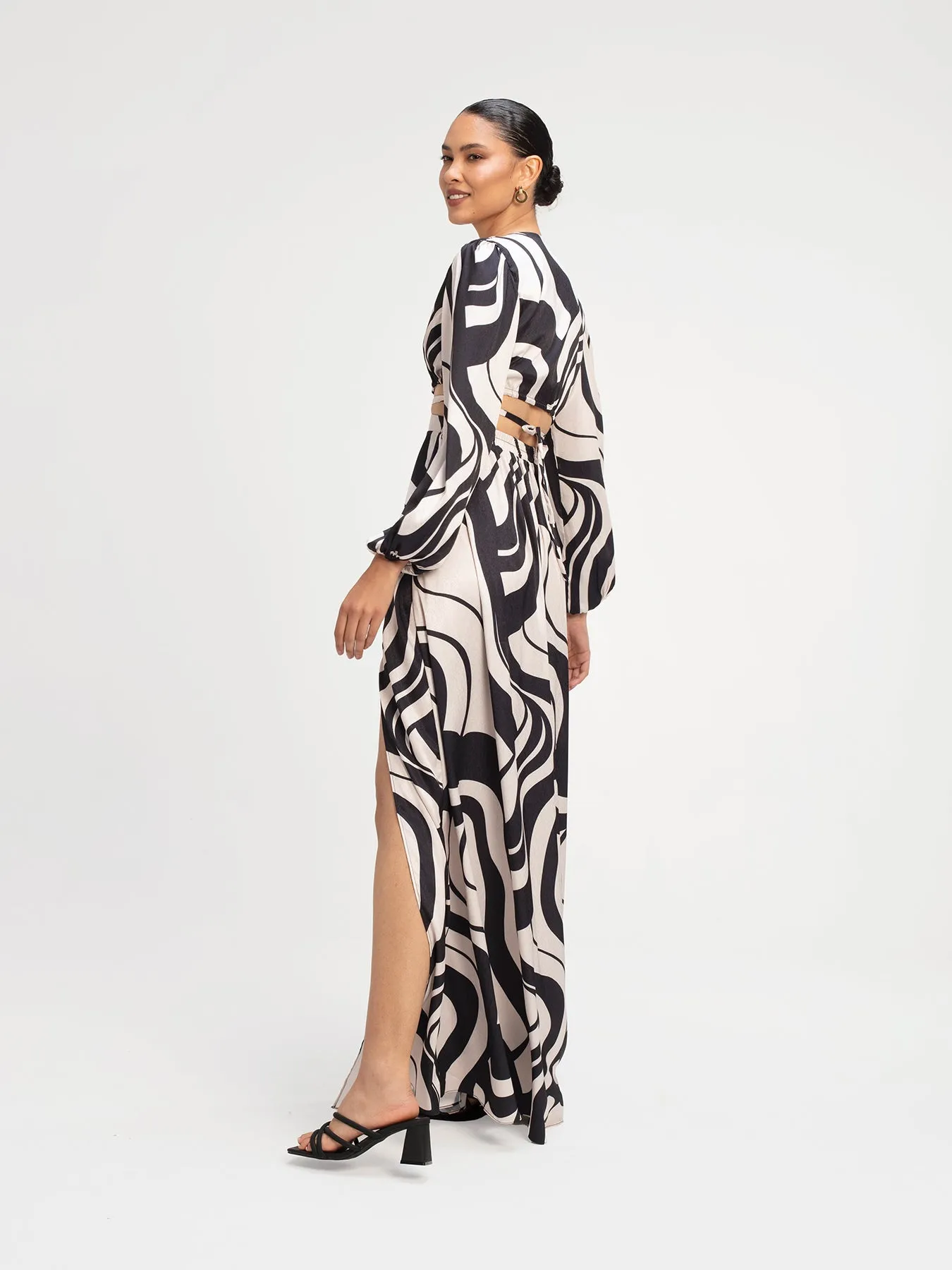 Amal Dress - Luze Noir sold by Diarrablu product image thumbnail 4